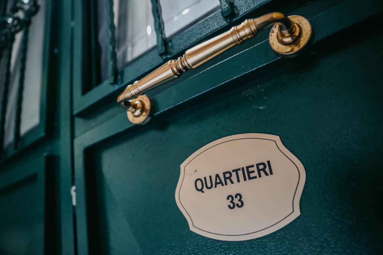Bnb Quartieri 33 Nápoles Exterior foto
